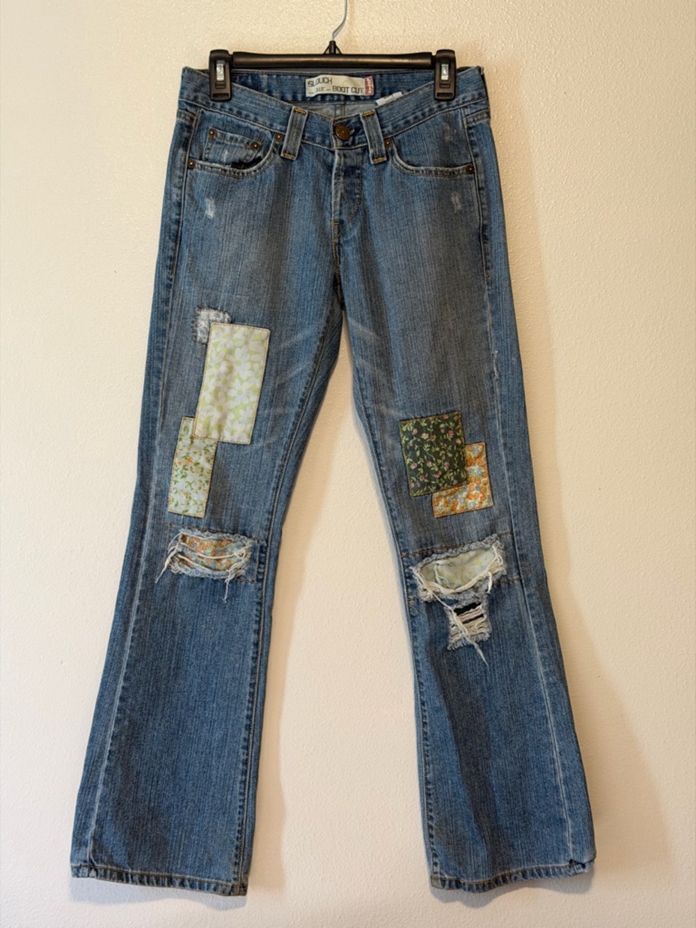 Y2K Levi's 513 Slouch Bootcut Blue Jeans with Floral Patchwork